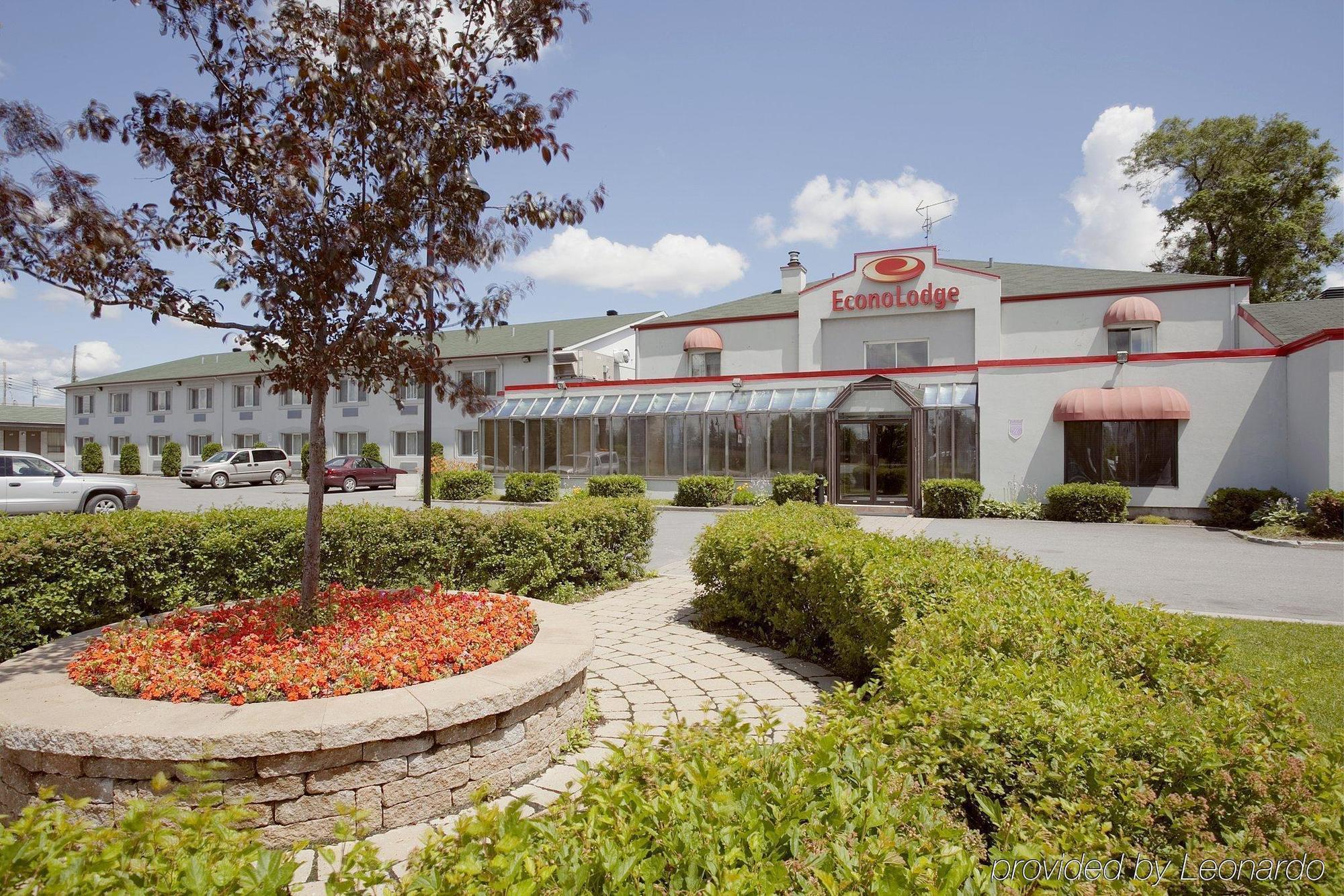 Baymont By Wyndham Montreal Airport Hotel Dorval